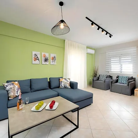 Mare Blue Heated Pool Villa