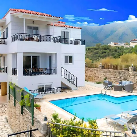 Mare Blue Heated Pool Villa